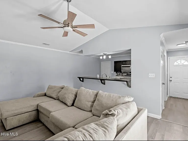 139 Charlton Rd — Photo 12
