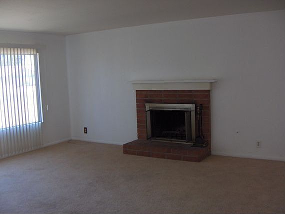 4th image of 510 S Hayden Dr