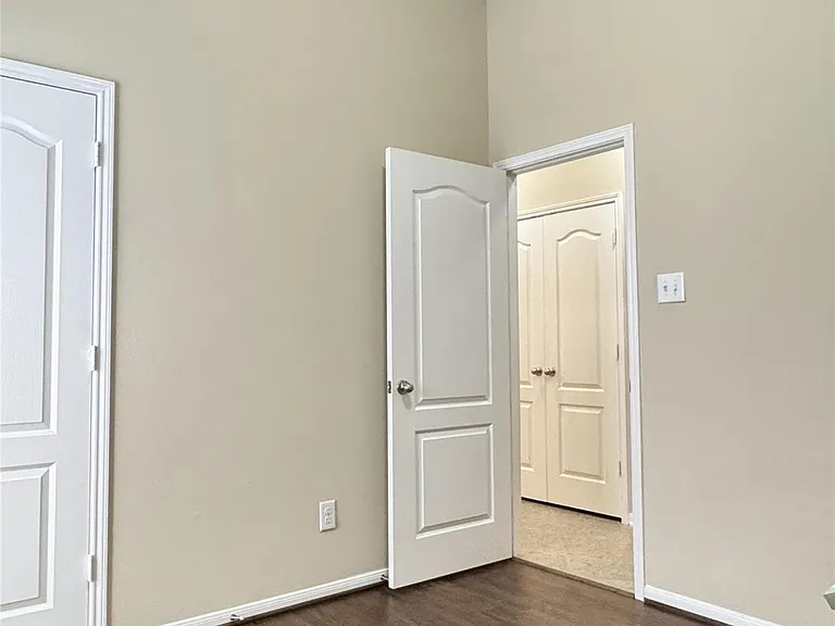 6106 Brookmall Dr — Photo 21