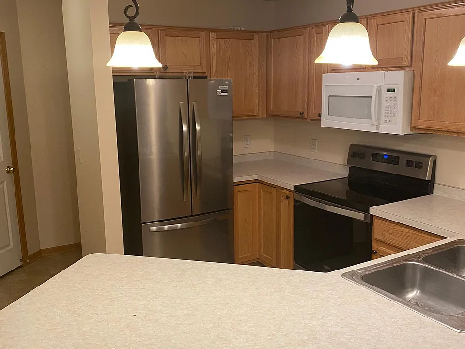 3283 Coleshire Path