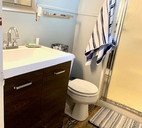 5th image of 800 S Westland Dr #4