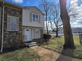 24450 Bashian Dr, Novi, MI 48375