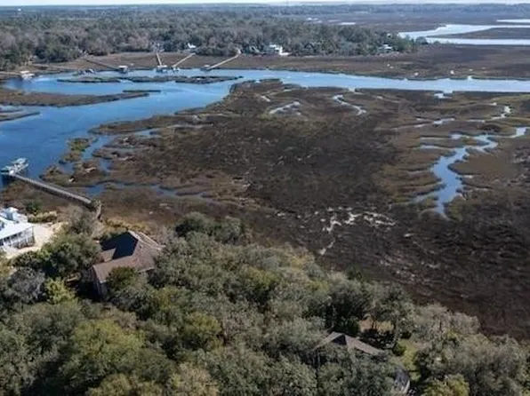 309 Long Point Cir #8, Saint Marys, GA 31558