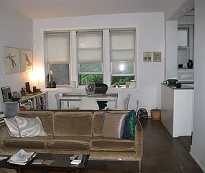 Rented by Geng Han, LREB