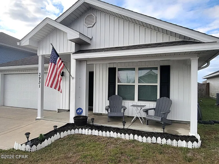 3931 Silver Spur Rd — Photo 3