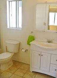 5th image of 470 S Los Robles Ave APT 8