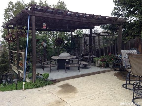 3rd image of 2501 Tioga Ave