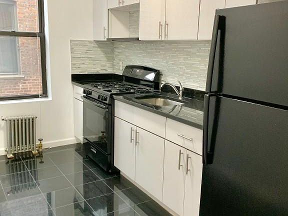 2nd image of 7602 21st Ave APT 6L