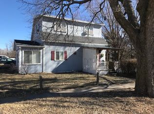 221 Buffalo St, Farnam, NE 69029