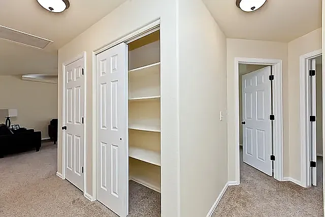 471 Gunnison Way — Photo 3