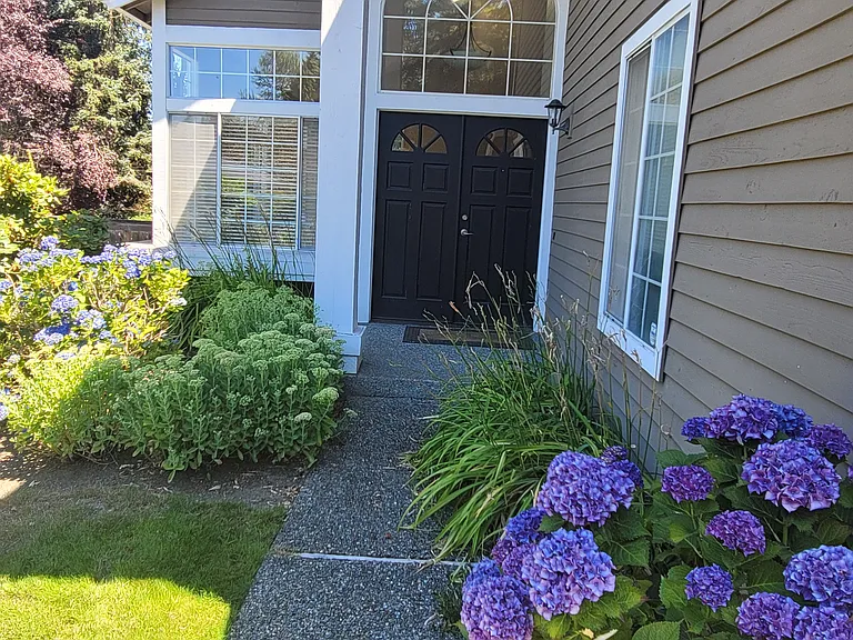 12640 104th Ave NE — Photo 2