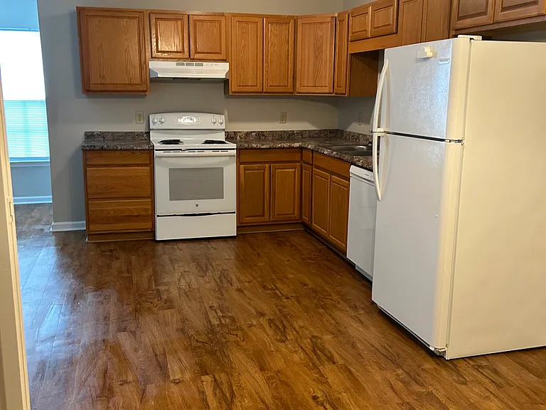 308 E General Stewart Way #B — Photo 38