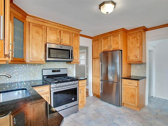 2nd image of 51 Shelley Ave