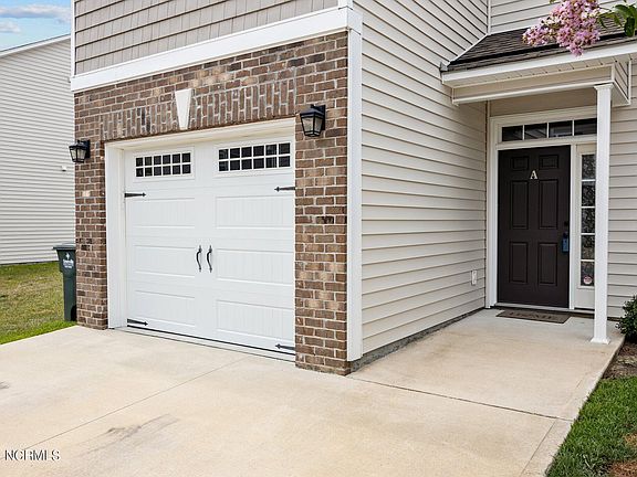 3rd image of 3505 Holman Way #A