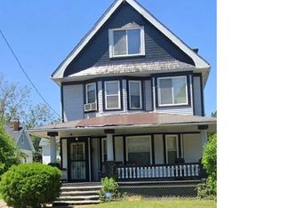 690 Eddy Rd, Cleveland, OH 44108