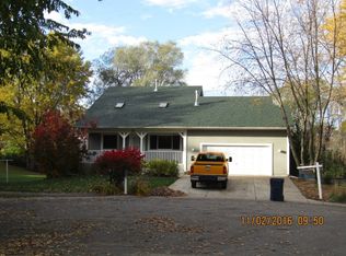98 Australian Ave, Little Canada, MN 55117