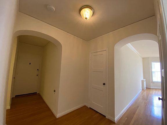 3rd image of 1855 Pacific Ave APT 303