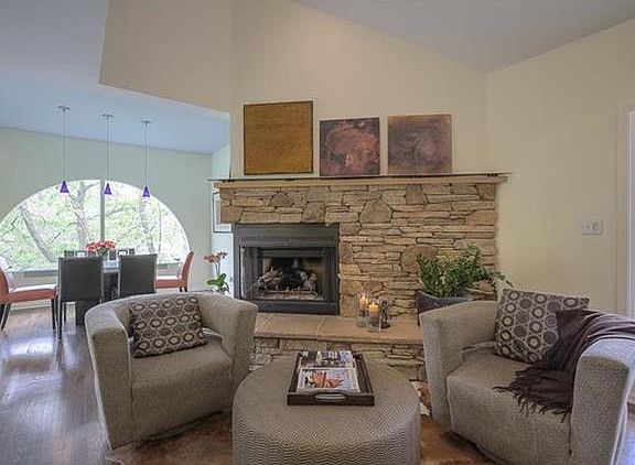 5th image of 5246 Foster St