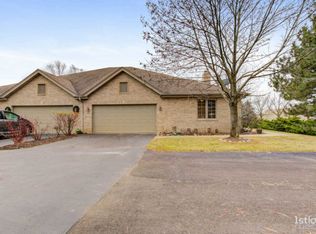 20123 Crystal Lake Way, Frankfort, IL 60423