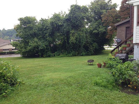 3rd image of 3128 McCloy Ave