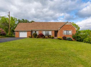65 Captain Hizer Ln, Fort Defiance, VA 24437