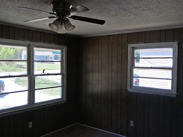 1533 Small St — Photo 1
