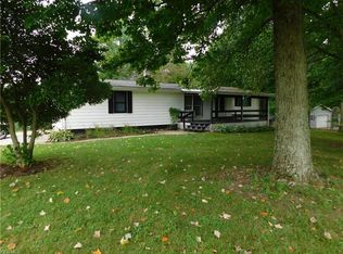 7122 Lakeside Dr, Shreve, OH 44676