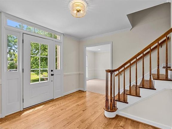 4th image of 8802 Cedar Spring Dr