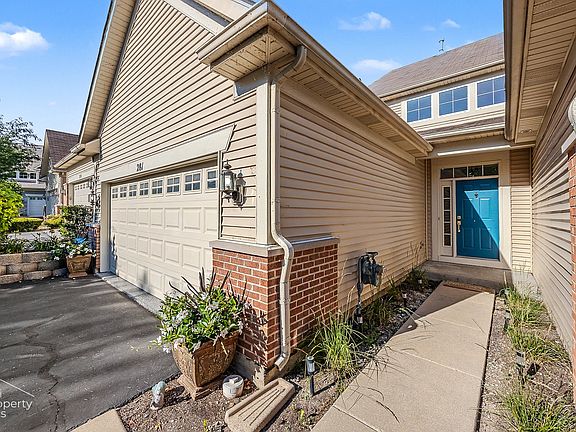 2nd image of 281 Hickory Ln