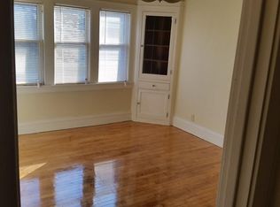 2744 N 55th St, Milwaukee, WI 53210