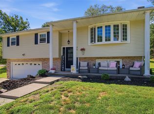 30 Highland Dr, Apalachin, NY 13732