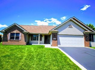 6602 Hartwig Dr, Cherry Valley, IL 61016