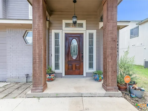 2601 Highcloud Dr, Lockhart, TX 78644