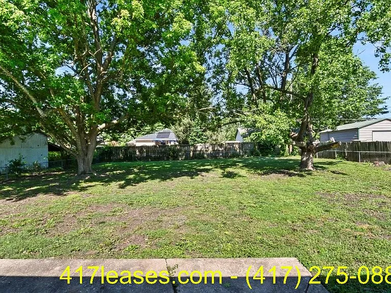 203 S White Oak Ave — Photo 34