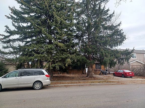 3rd image of 608 S 15th Ave
