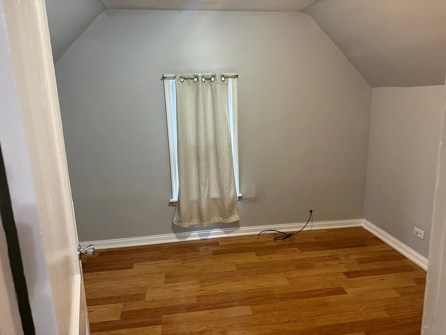 2 bed, 700 sqft, $1,400 — Photo 4