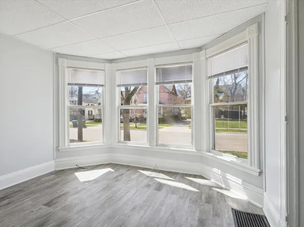 723 W Walnut St #723, Kalamazoo, MI 49007