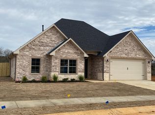 416 Grace Ave, Lindale, TX 75771