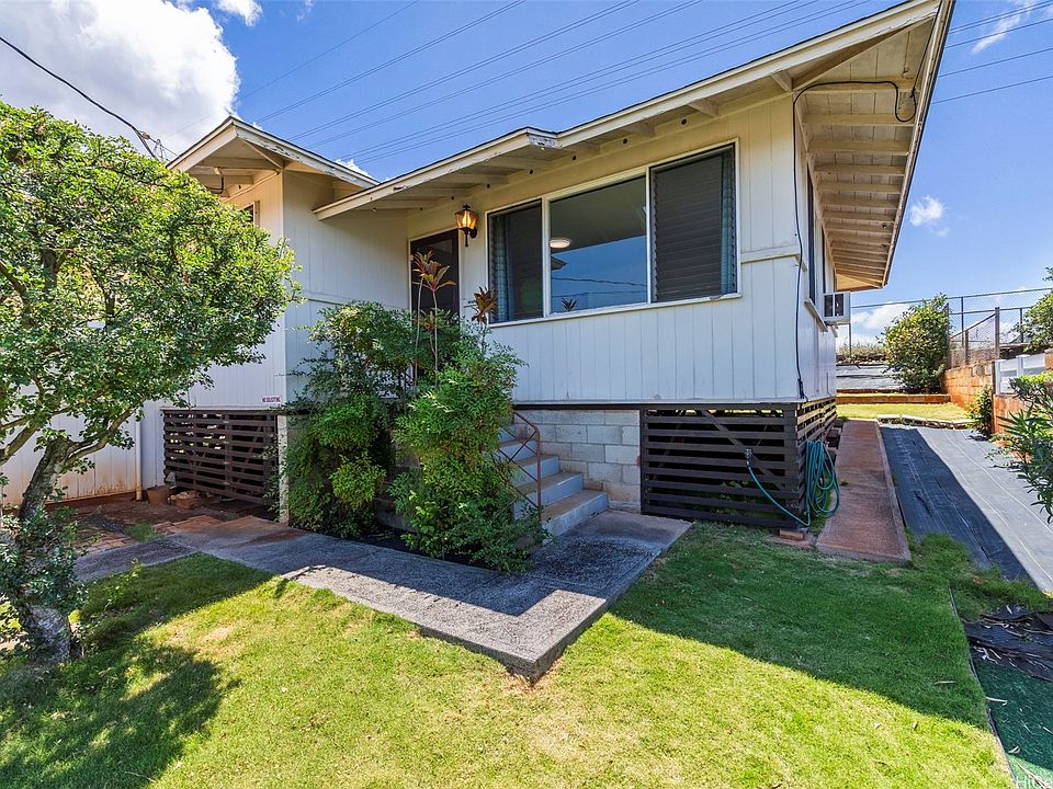 1st image of 377 Hoomalu St