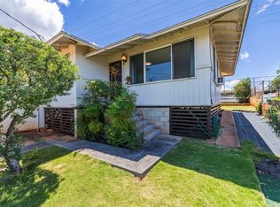 377 Hoomalu St, Pearl City, HI 96782
