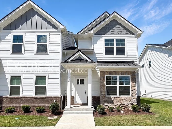 212 Ansley Way — Photo 1