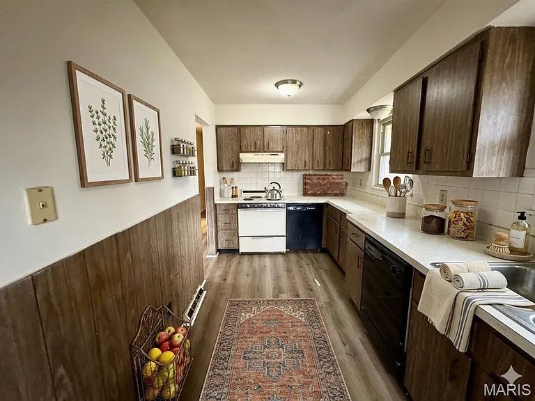 31 S 27th St #D — Photo 17