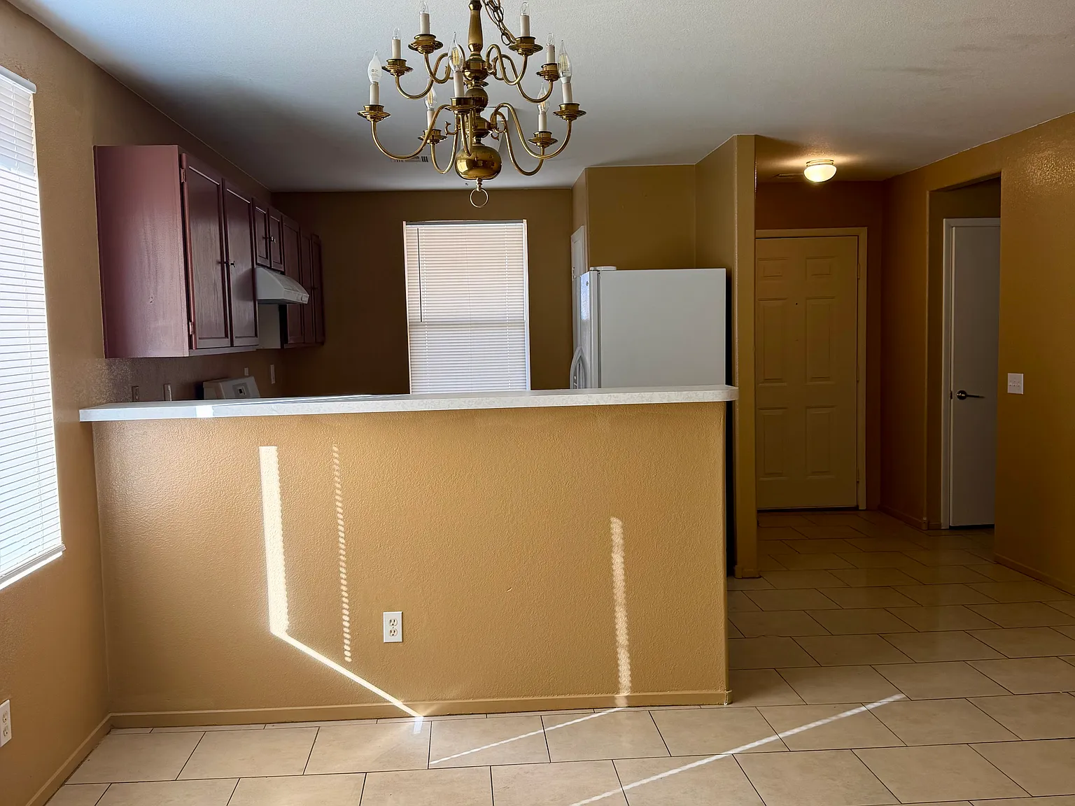 3 bed, 1125 sqft, $1,850 — Photo 4
