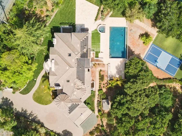 12690 Dianne Dr, Los Altos Hills, CA 94022