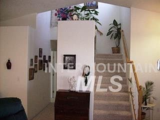 2nd image of 4415 Choctaw