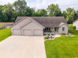 18620 Monticello Dr, Goshen, IN 46528