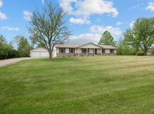 1161 Jade Dr, Moscow Mills, MO 63362