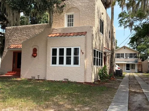 19 W PENDLETON AVENUE, EUSTIS, FL 32726