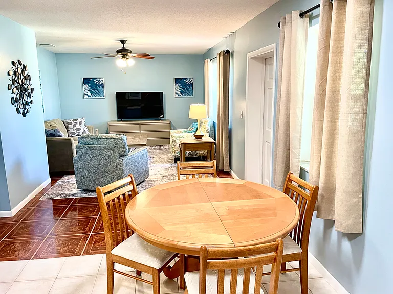 380 Base Ave E #203 — Photo 6