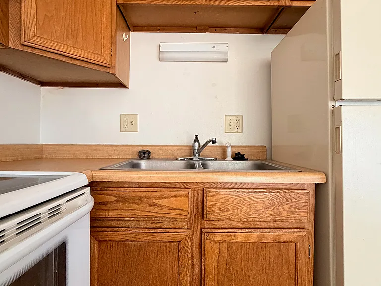 2601 Westwinds Dr — Photo 8